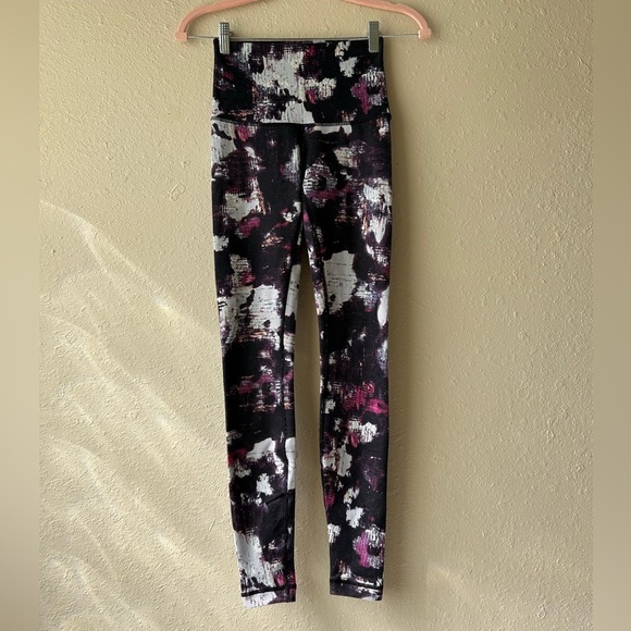 Lululemon Wunder Under Pant (Hi-Rise) - Picture 2 of 6